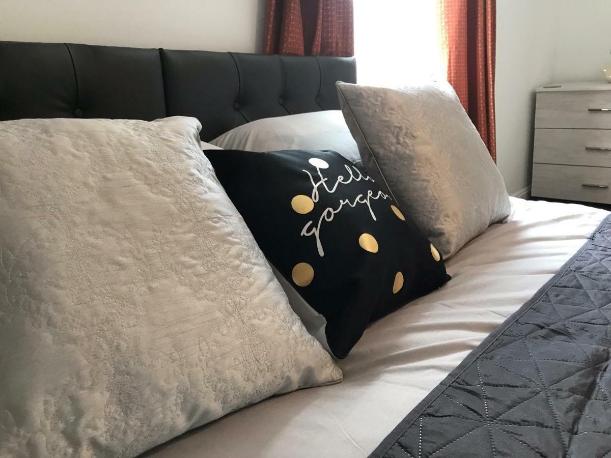 2 Bed Apartment With 2 Ensuites-Near Train Station /Mayflower /City Southampton Zewnętrze zdjęcie
